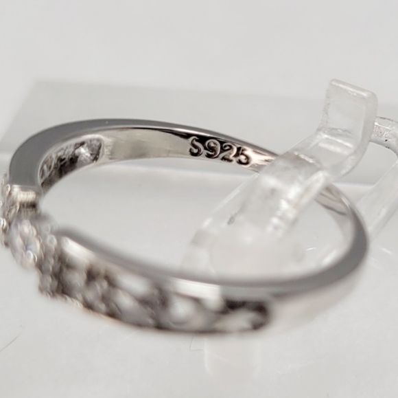 Delicate Sterling Silver Ring - Picture 10 of 12